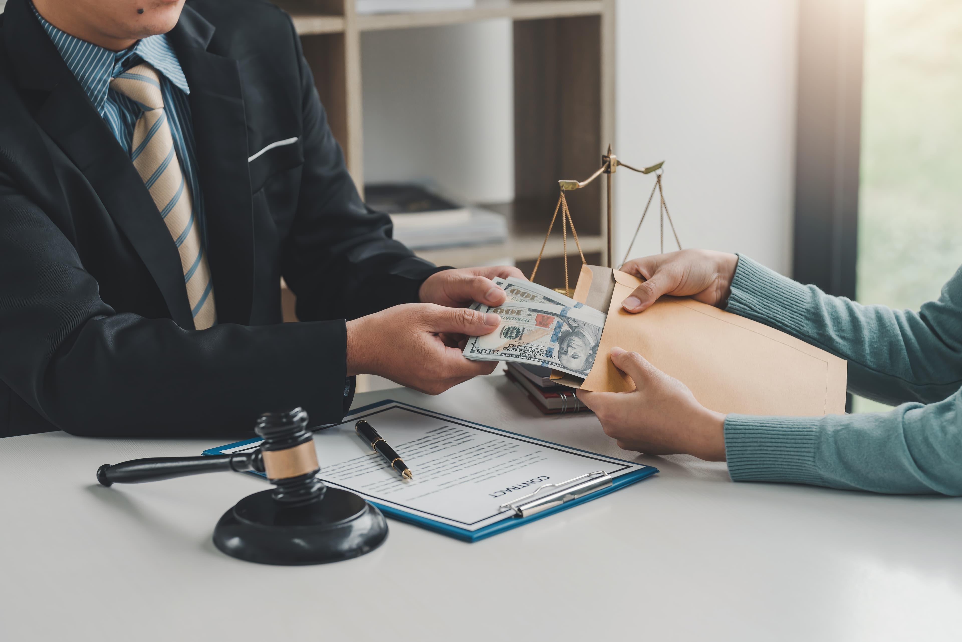 İcra ve İflas Suçları kapak fotoğrafı