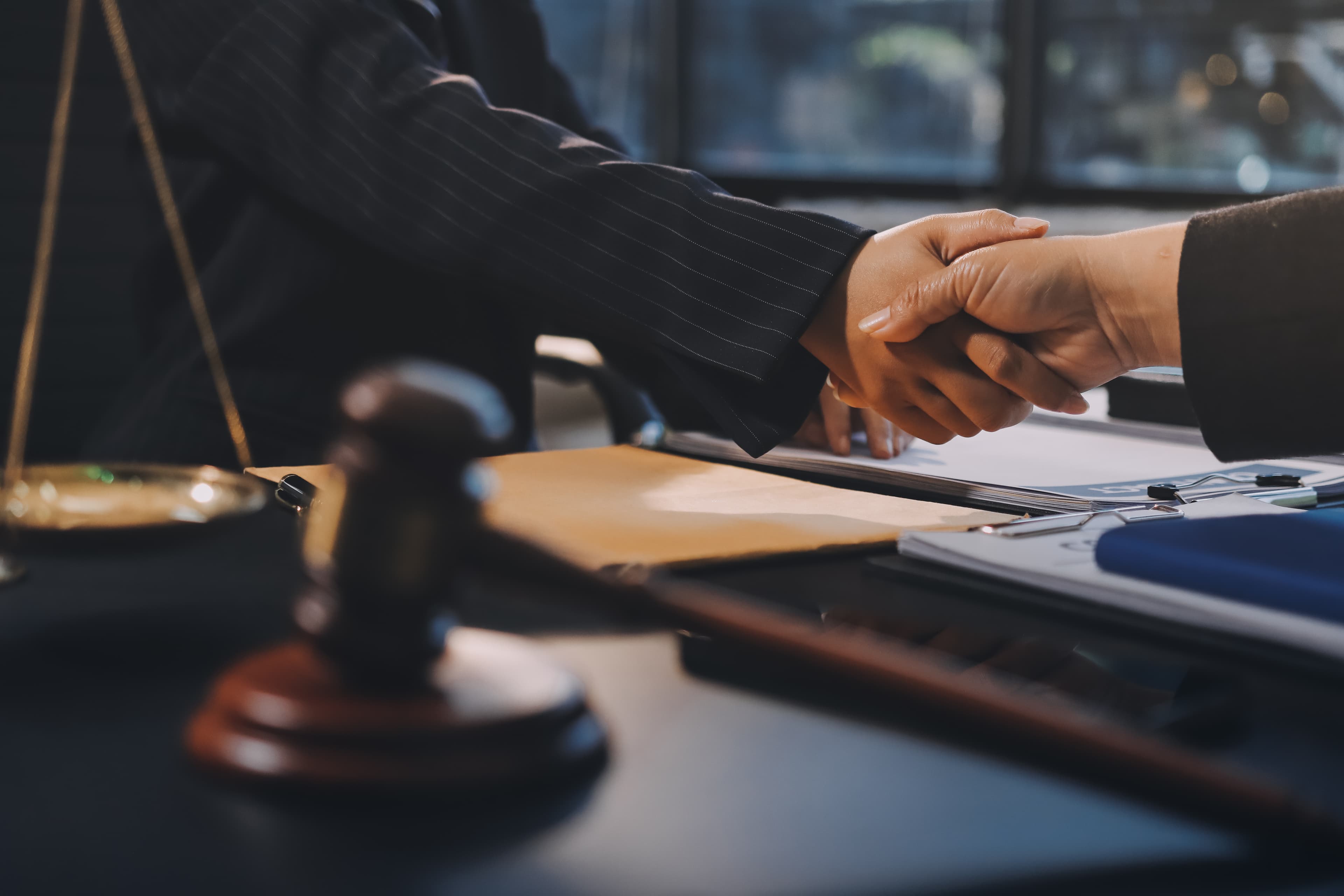 Ticari Sözleşmeler kapak fotoğrafı